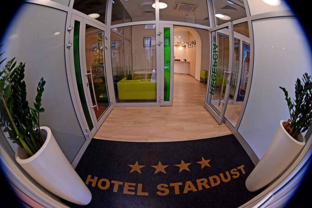 Hotel Stardust Nové Zámky Exteriér fotografie