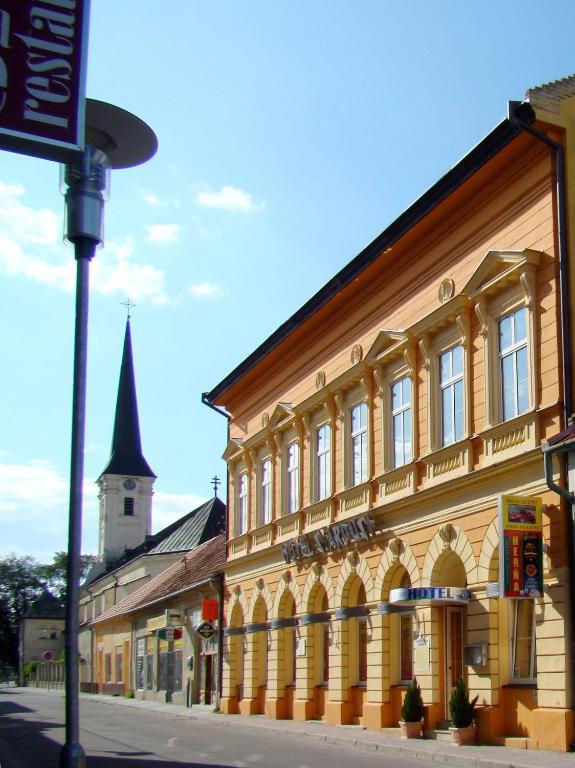 Hotel Stardust Nové Zámky Exteriér fotografie